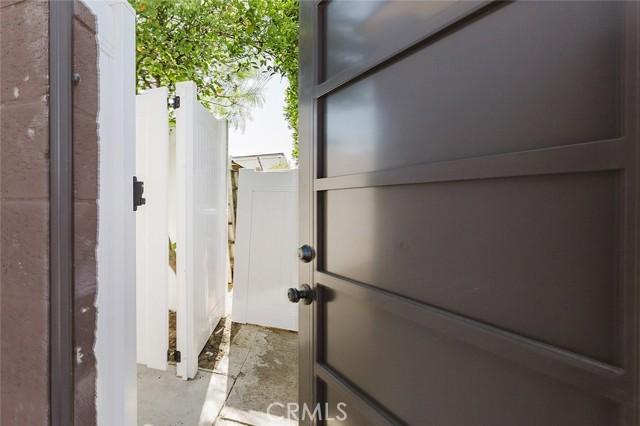 Front Image Thumbnail for CRSR25237471