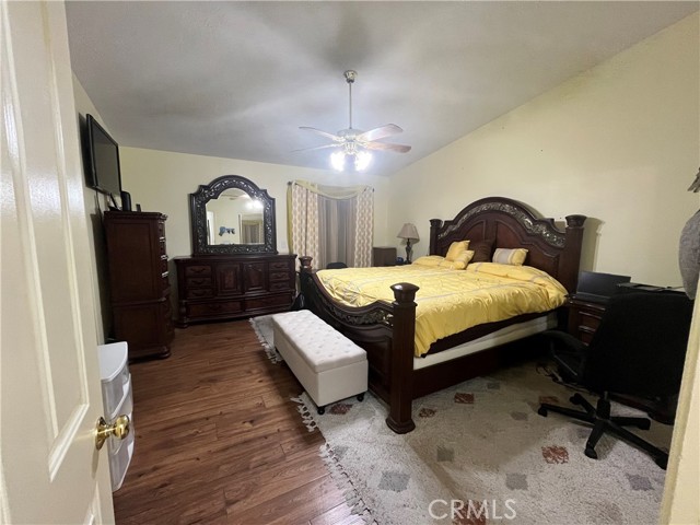 Detail Gallery Image 14 of 18 For 18668 Kamana Rd, Apple Valley,  CA 92307 - 3 Beds | 2/1 Baths