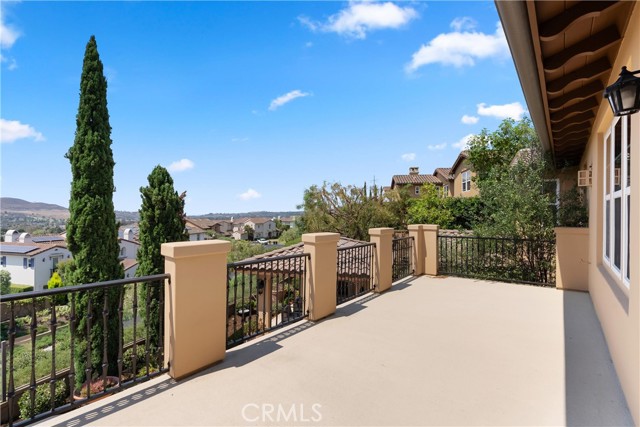 27502 Paseo Boveda, San Juan Capistrano CA: https://media.crmls.org/medias/ca689c07-ebb1-4d34-aef5-933a64fe5fe3.jpg