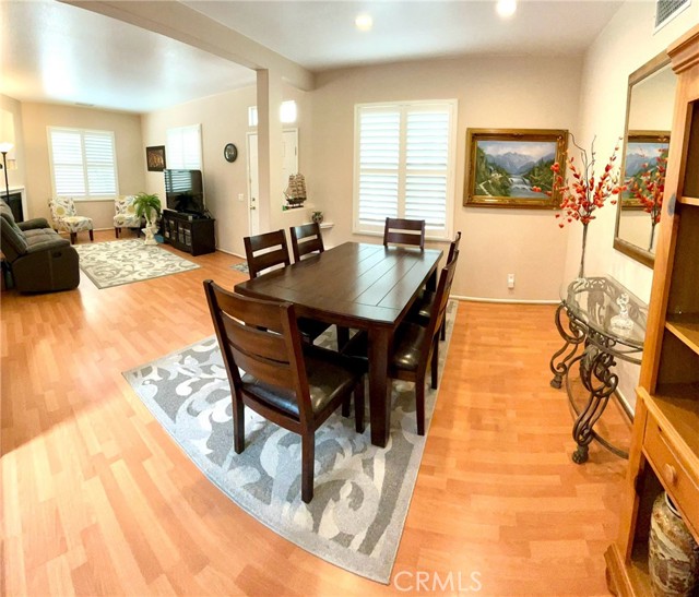Detail Gallery Image 4 of 17 For 52 Danbury Ln, Irvine,  CA 92618 - 3 Beds | 2/1 Baths