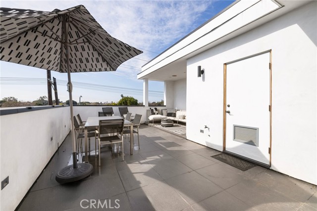 3660 Beethoven Street, Los Angeles CA: https://media.crmls.org/medias/ca6977c9-e644-4fd7-9a40-f7c9ee4c07b4.jpg