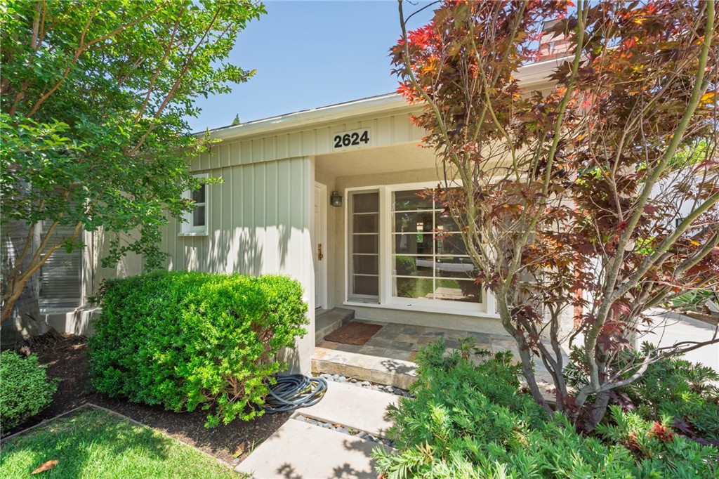 2624 Military Avenue