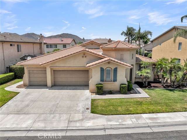 11567 Waterwell Court, Riverside CA: https://media.crmls.org/medias/ca69dc2e-0327-4187-a17b-95b8584fac66.jpg