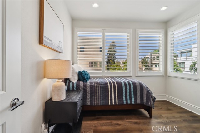 Detail Gallery Image 23 of 44 For 132 Interval, Irvine,  CA 92618 - 3 Beds | 2/2 Baths
