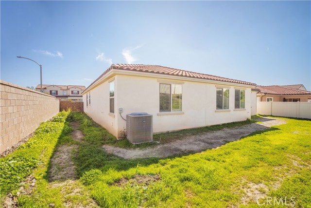 Detail Gallery Image 48 of 56 For 34899 Windwood Glen Ln, Murrieta,  CA 92563 - 4 Beds | 2/1 Baths