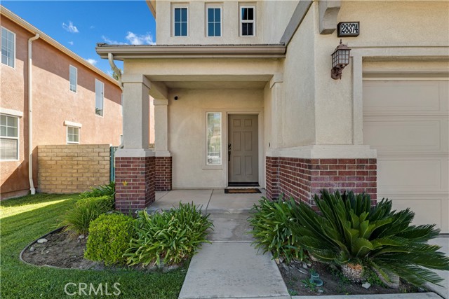 Detail Gallery Image 2 of 29 For 28374 Stansfield Ln, Saugus,  CA 91350 - 3 Beds | 3 Baths