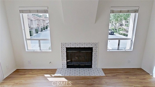 Detail Gallery Image 8 of 27 For 137 Corsica Dr, Newport Beach,  CA 92660 - 2 Beds | 1 Baths