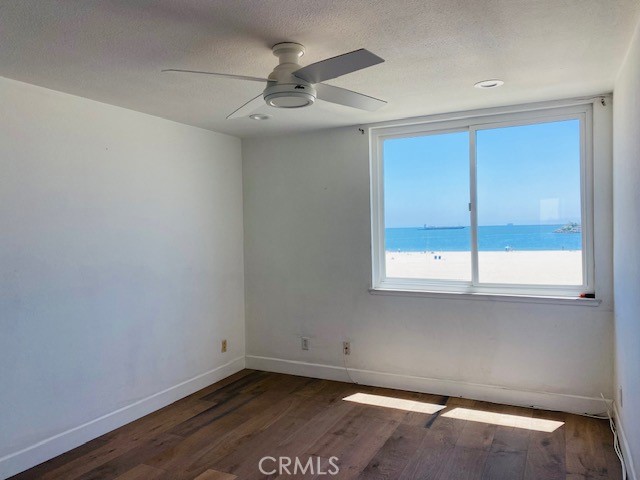 Bedroom also with great view