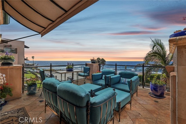 357 Coast S Boulevard, La Jolla CA: https://media.crmls.org/medias/ca6b3d4b-f5ce-4316-8e07-f50121aa0aa7.jpg
