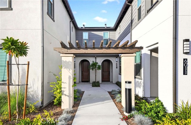 Detail Gallery Image 2 of 45 For 6007 Clementine Lane #21,  Cypress,  CA 90630 - 2 Beds | 2 Baths