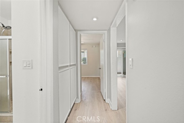 Detail Gallery Image 7 of 15 For 10636 Woodley Ave #1,  Granada Hills,  CA 91344 - 3 Beds | 2 Baths