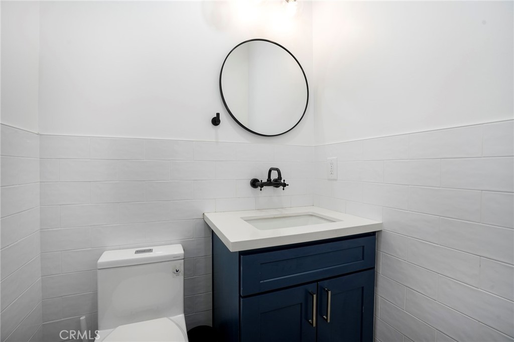 https://media.crmls.org/medias/ca6cf8e8-d579-405b-a671-2aa44c6bc44f.jpg?preset=X-Large