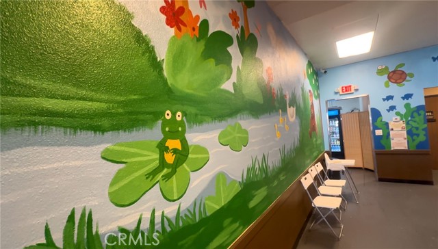 0, Glendora CA: https://media.crmls.org/medias/ca6dcbe7-1bc3-4f02-ad73-7ce36c13dfe0.jpg