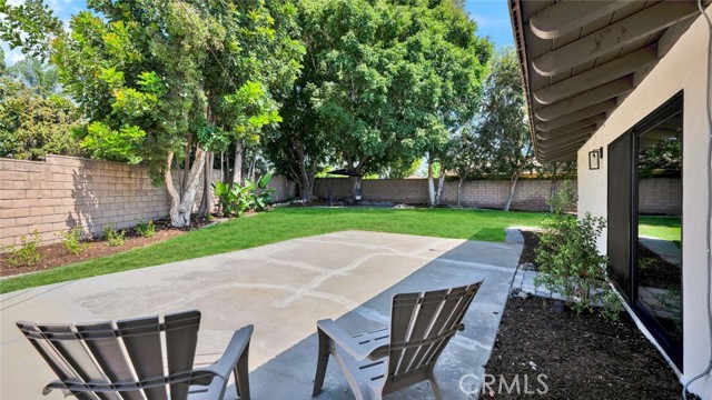 Detail Gallery Image 30 of 36 For 18201 Leafwood Ln, North Tustin,  CA 92705 - 5 Beds | 3/1 Baths