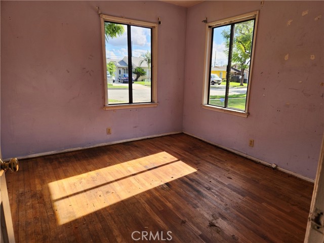 Detail Gallery Image 8 of 22 For 305 S Angeleno Ave, Azusa,  CA 91702 - 2 Beds | 1 Baths