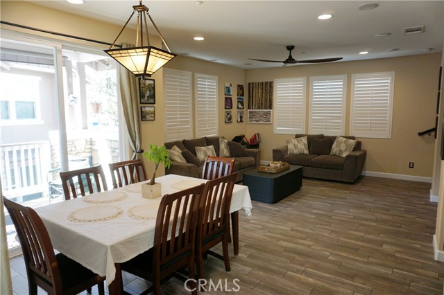 Detail Gallery Image 13 of 22 For 3037 Cole Grade, Santee,  CA 92071 - 3 Beds | 3 Baths