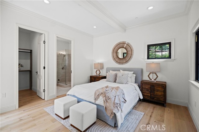 1935 S 6th Avenue, Arcadia CA: https://media.crmls.org/medias/ca704d1d-3571-4688-99d1-39874278b223.jpg