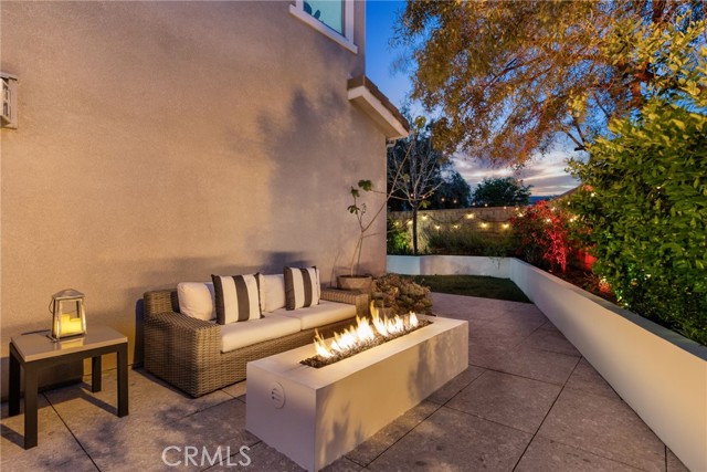 24229 La Montura Drive, Valencia CA: https://media.crmls.org/medias/ca70623a-0a0f-4cfd-9439-9f9fa7306cbe.jpg