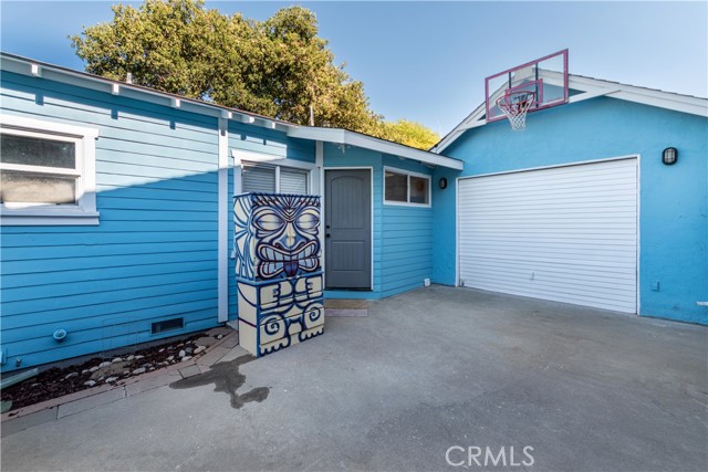 1924 Robinson Street, Redondo Beach, California 90278, 2 Bedrooms Bedrooms, ,2 BathroomsBathrooms,Residential,Sold,Robinson,SB22083068