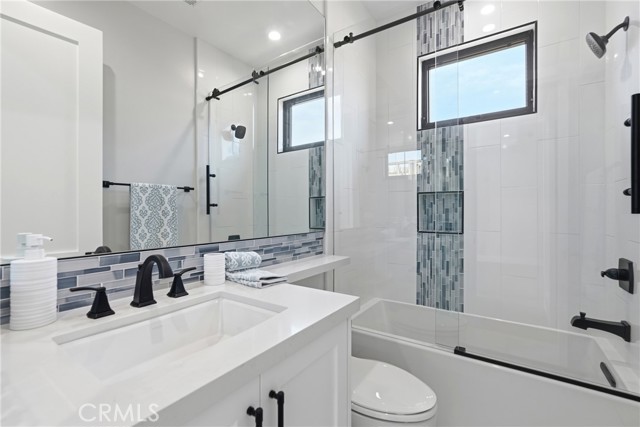 1612 Gates Avenue, Manhattan Beach CA: https://media.crmls.org/medias/ca70d3ba-27a3-4b69-9e2f-534b35e27709.jpg