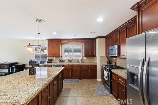 Detail Gallery Image 11 of 30 For 9173 San Fernando Ct, Riverside,  CA 92508 - 4 Beds | 2/1 Baths