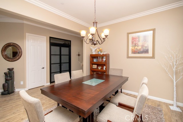 464 Whitney Peak, Beaumont CA: https://media.crmls.org/medias/ca712c7b-d34d-44df-8ec0-ac8308a78bf0.jpg