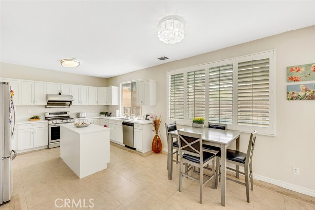 870 E Bermuda Dunes Court, Ontario CA: https://media.crmls.org/medias/ca71324b-3e7c-4e8f-a063-35acf1c0486d.jpg