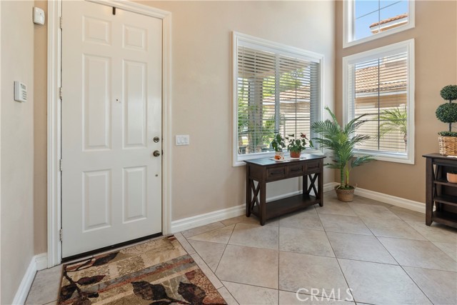 8880 Stony Brook Circle, Riverside CA: https://media.crmls.org/medias/ca71a011-be9d-43f4-a7b7-b25f9cb548d7.jpg