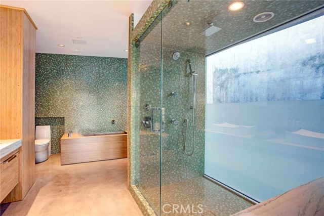 Detail Gallery Image 31 of 52 For 2917 Durand Dr, Los Angeles,  CA 90068 - 3 Beds | 2/1 Baths