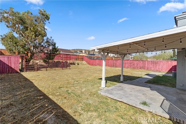 Detail Gallery Image 17 of 21 For 1049 Barrington, Rosamond,  CA 93560 - 3 Beds | 2 Baths