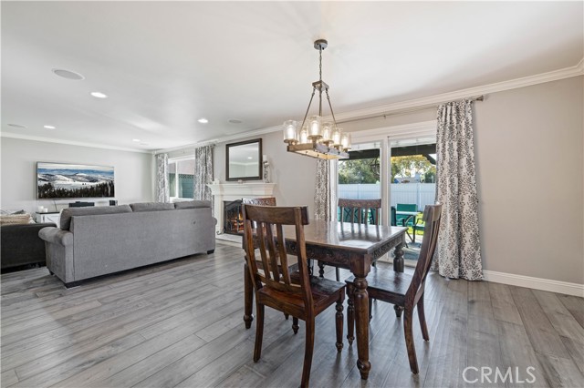 Detail Gallery Image 12 of 47 For 27933 Honeycomb Dr, Saugus,  CA 91350 - 4 Beds | 2/1 Baths