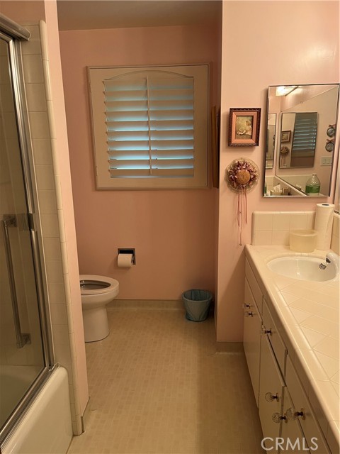 Detail Gallery Image 16 of 20 For 701 W 24th St, Upland,  CA 91784 - 5 Beds | 4 Baths