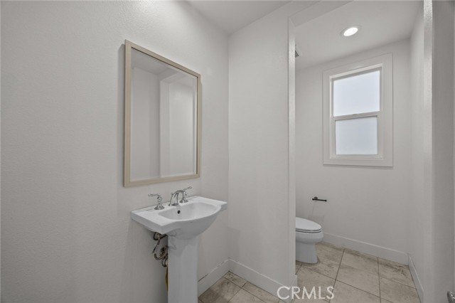 Detail Gallery Image 17 of 59 For 20638 W Deer Grass Ct Ct, Porter Ranch,  CA 91326 - 5 Beds | 5/1 Baths