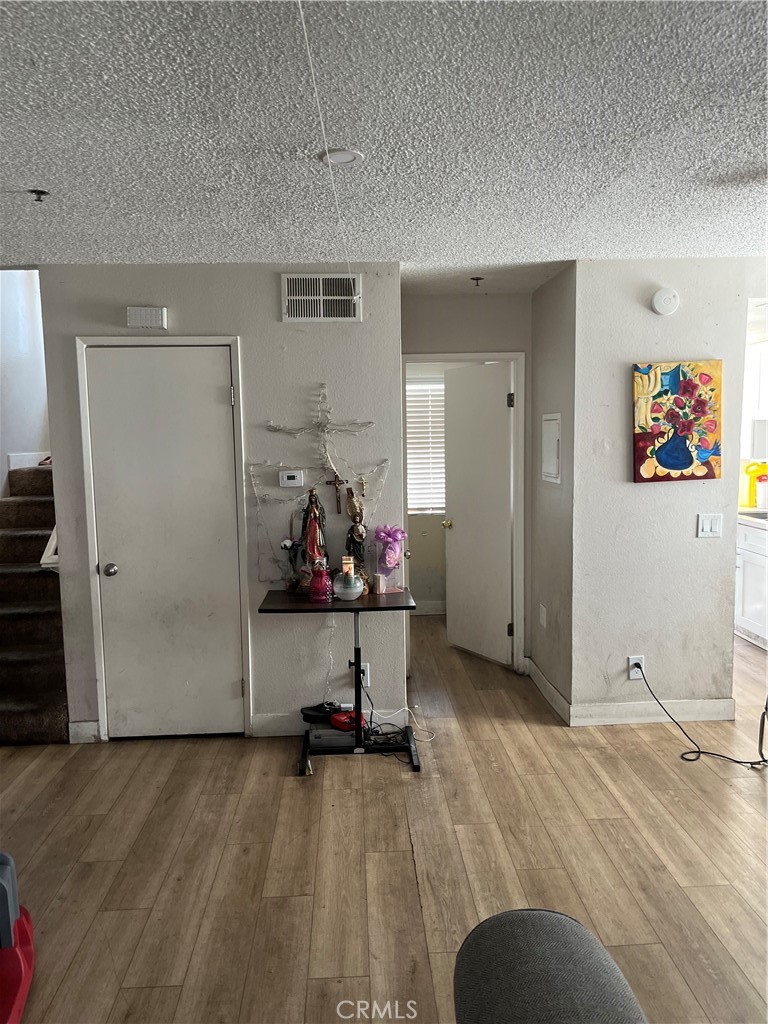 520 E Walnut