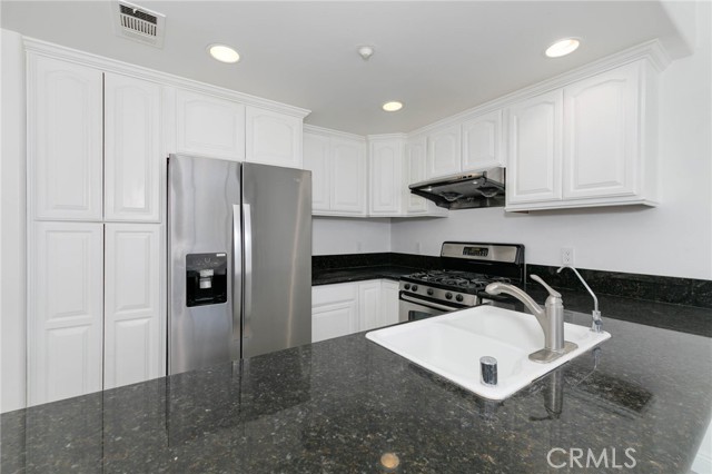 Detail Gallery Image 14 of 32 For 7266 Jackson Pl #3,  San Gabriel,  CA 91775 - 4 Beds | 5 Baths