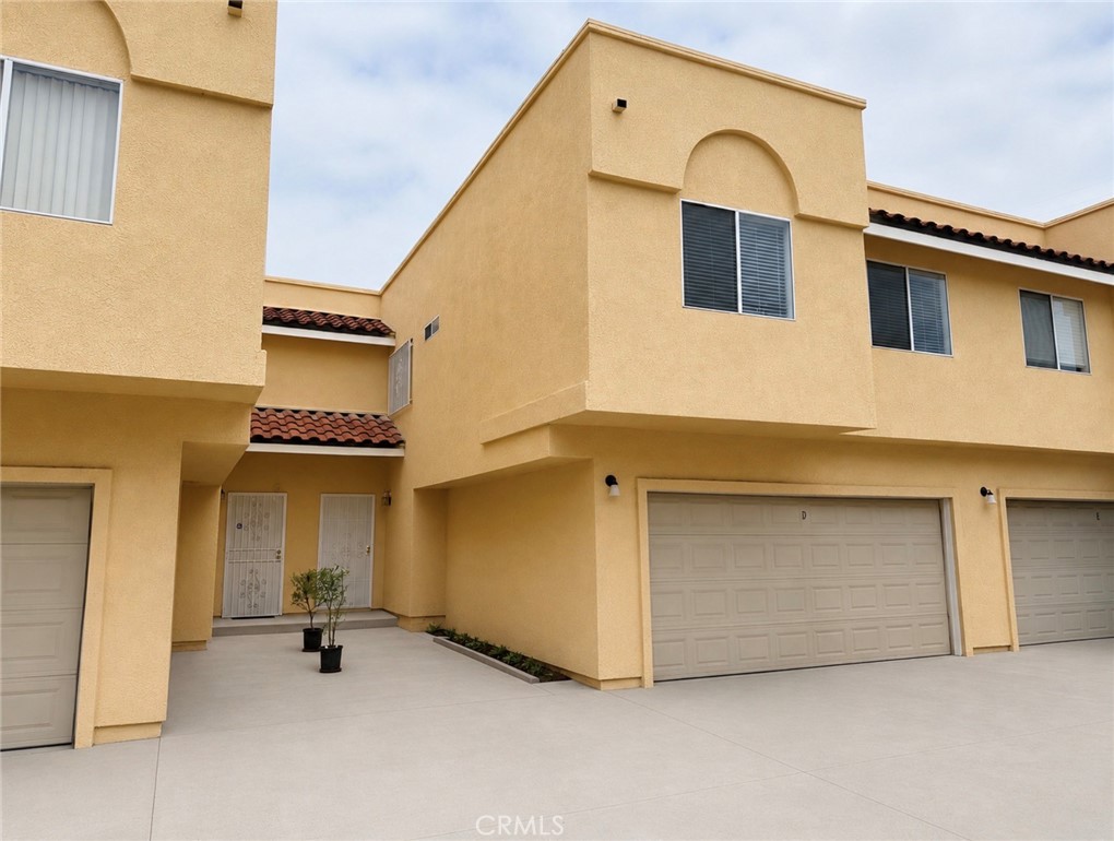 228 S Avenue 18 #D