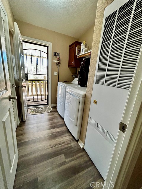 Detail Gallery Image 13 of 17 For 1536 S State St #148,  Hemet,  CA 92543 - 3 Beds | 2 Baths