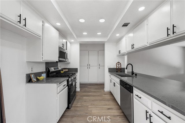 Detail Gallery Image 19 of 48 For 4604 E Avenue R6, Palmdale,  CA 93552 - 3 Beds | 2 Baths