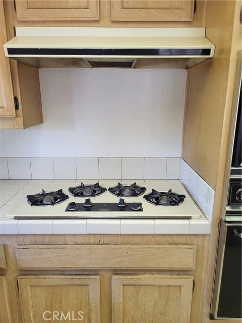 40132 ZAMURA Court, Murrieta CA: https://media.crmls.org/medias/ca76196c-84d1-4495-bc50-02610536aa2e.jpg
