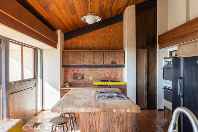 2329 Via Olivera, Palos Verdes Estates, California 90274, 6 Bedrooms Bedrooms, ,5 BathroomsBathrooms,Residential,For Sale,Via Olivera,PV25259695 2329 Via Olivera, Palos Verdes Estates, California 90274, 6 Bedrooms Bedrooms, ,5 BathroomsBathrooms,Residential,For Sale,Via Olivera,PV25259695