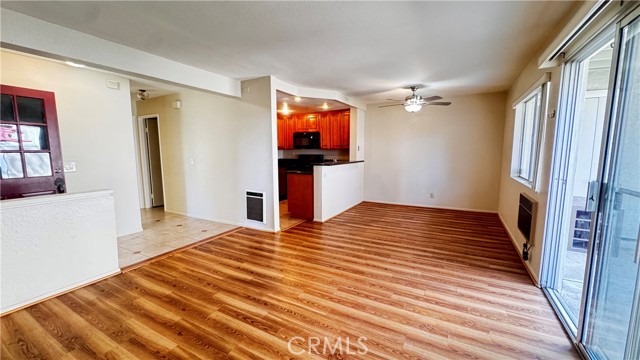 26162 Los Viveros, Mission Viejo CA: https://media.crmls.org/medias/ca77572a-6b9d-4e0b-a20c-86b83463ff57.jpg