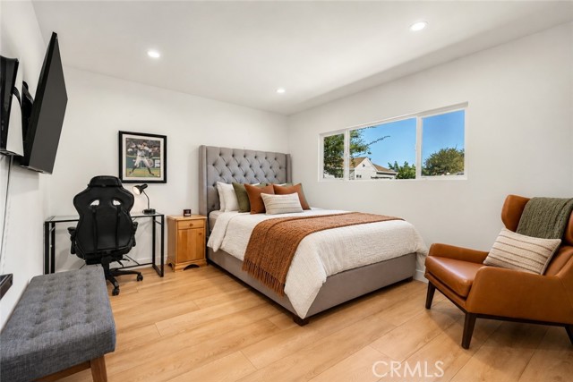 3181 Cadet Ct, Los Angeles, CA 90068 photo 10