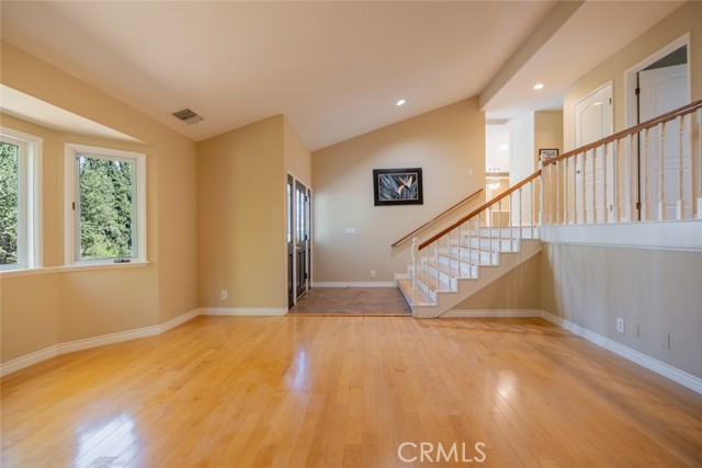 9530 Wheatland Avenue, Shadow Hills CA: https://media.crmls.org/medias/ca786d10-c25f-46d4-ab7b-2d6dd9273fa6.jpg