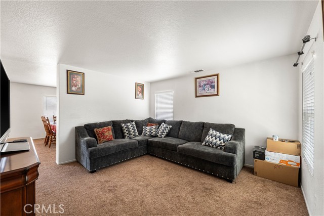 16029 White Mountain Place, Victorville CA: https://media.crmls.org/medias/ca78fdb9-63f3-41e4-904c-ae0c3f5c1a70.jpg