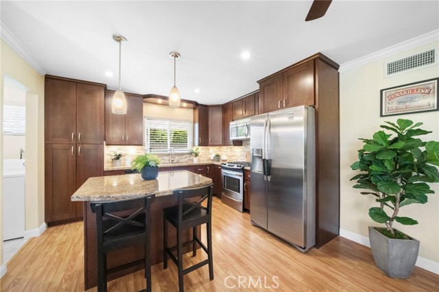 16660 Spruce Circle, Fountain Valley CA: https://media.crmls.org/medias/ca799339-f943-41c0-bef4-84545f16a985.jpg