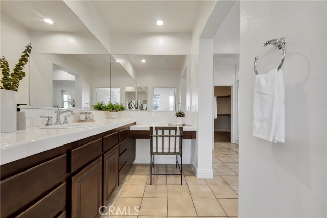 Detail Gallery Image 45 of 70 For 10641 Lost Trail Ave, Shadow Hills,  CA 91040 - 4 Beds | 3/1 Baths
