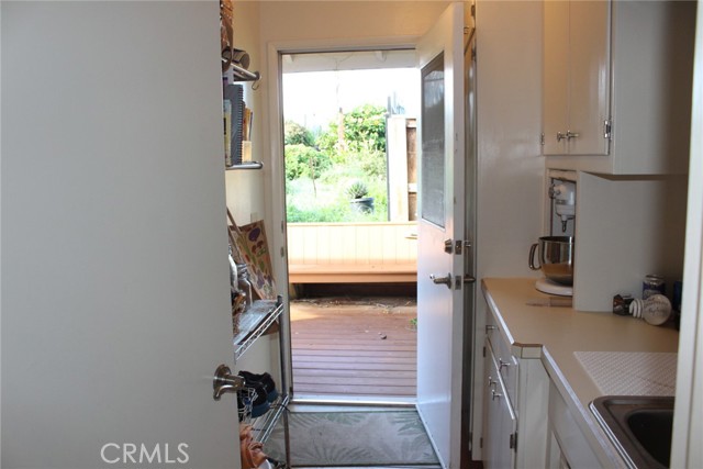 Detail Gallery Image 7 of 41 For 1909 Pineridge, Cambria,  CA 93428 - 2 Beds | 2 Baths