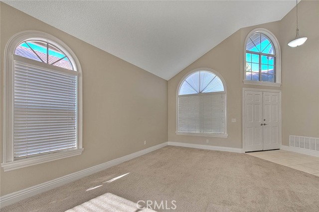 Detail Gallery Image 7 of 63 For 928 Winston Way, Corona,  CA 92881 - 4 Beds | 3 Baths