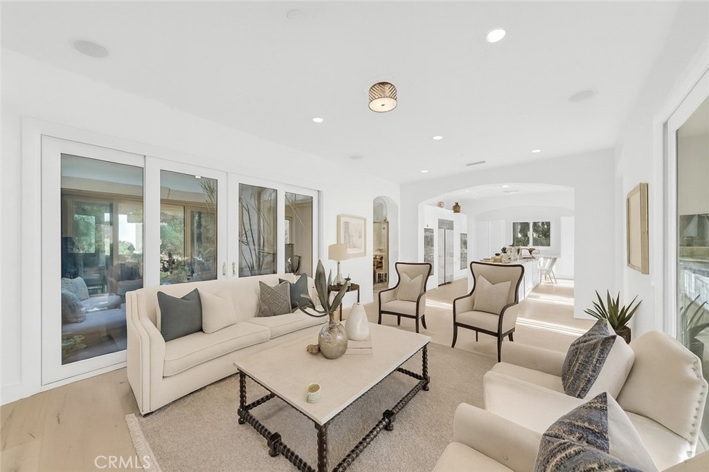 MLS #OC25263952 image #25