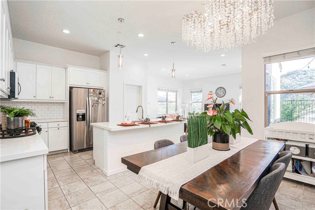 Detail Gallery Image 4 of 51 For 4167 Horvath St #108,  Corona,  CA 92883 - 3 Beds | 3/1 Baths